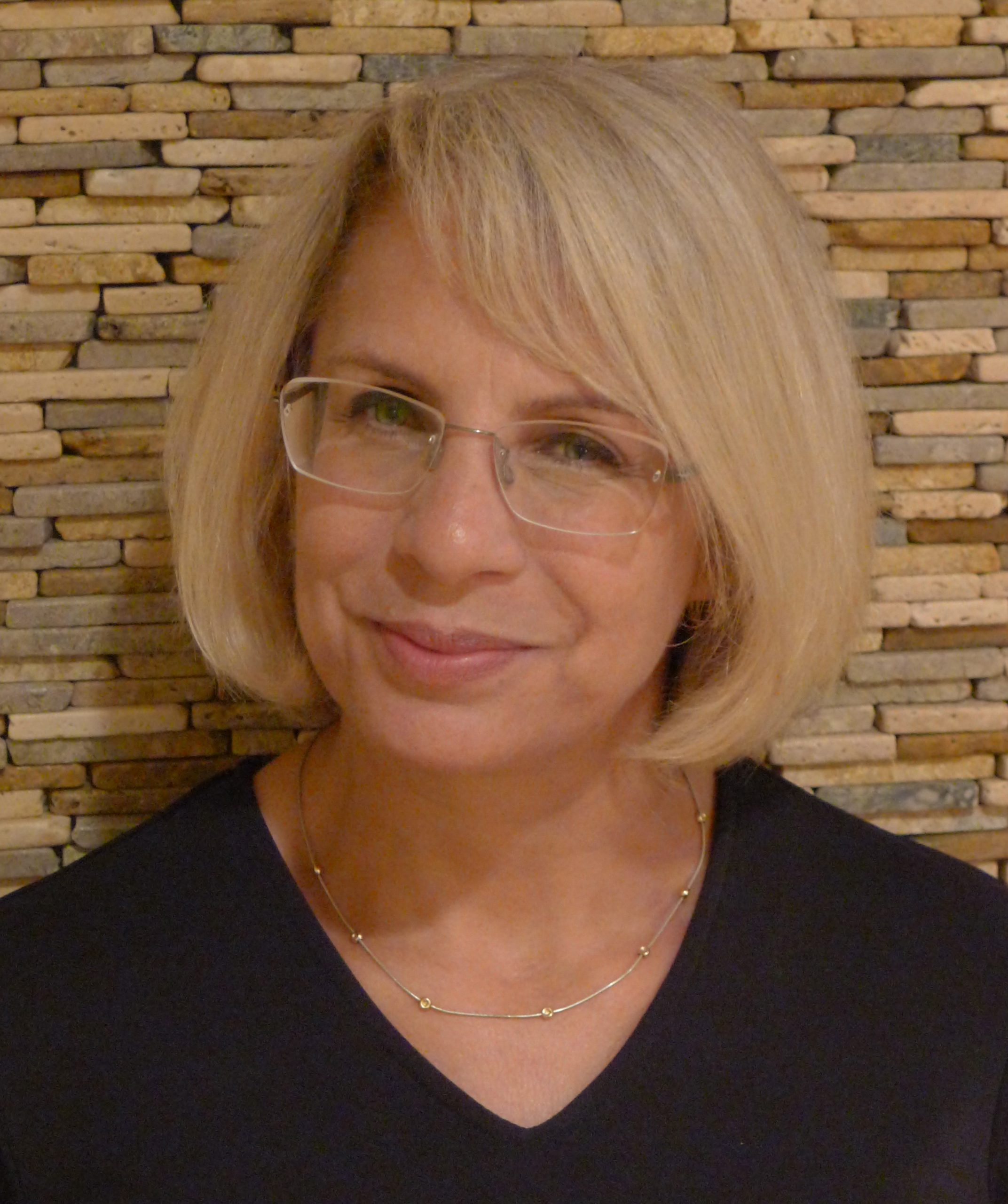 Dr. Lynne Goldberg